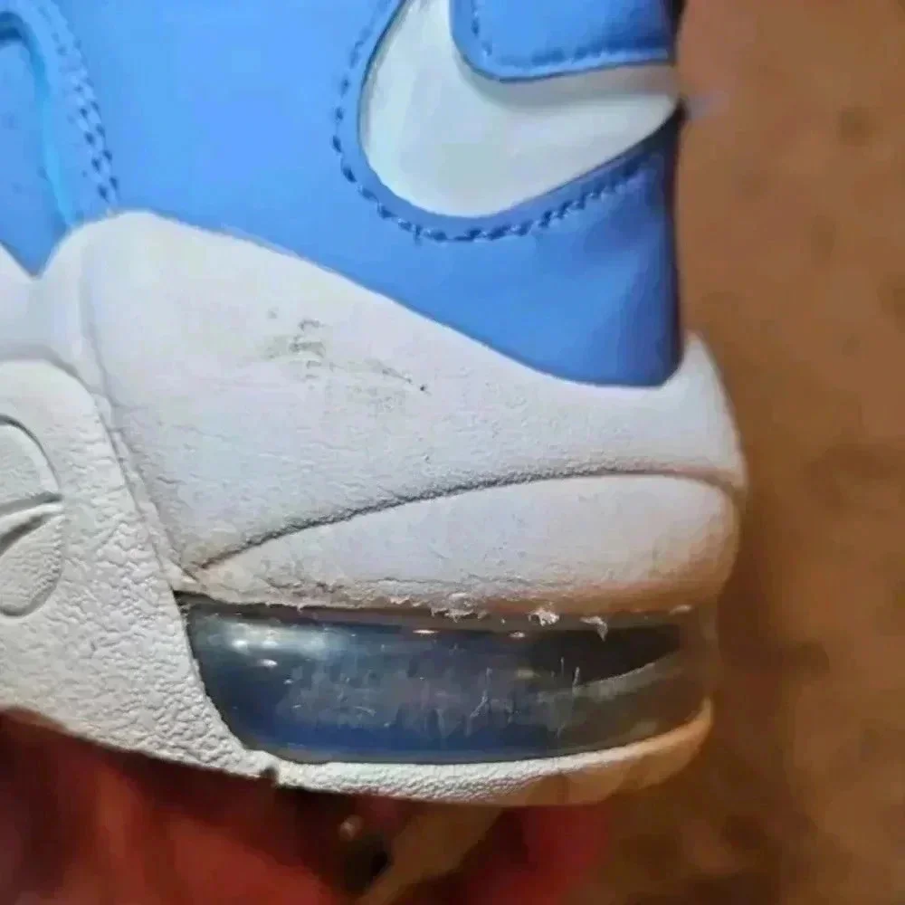 Nike Youth Blue And White Air More Uptempo Sneaker 6.5 Y 8W